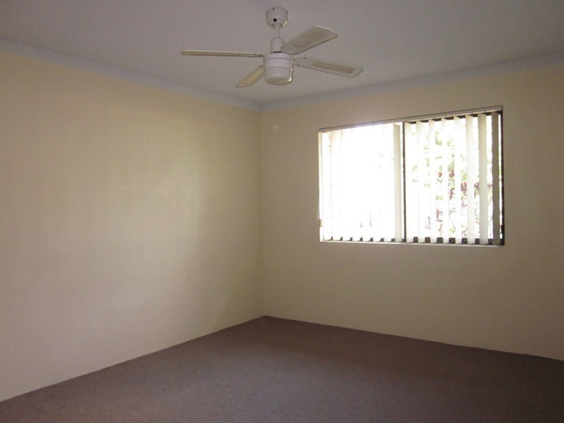 1/3 ROPE CRT, Mermaid Waters QLD 4218