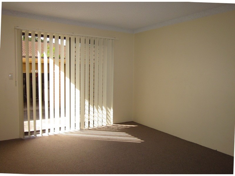 1/3 ROPE CRT, Mermaid Waters QLD 4218