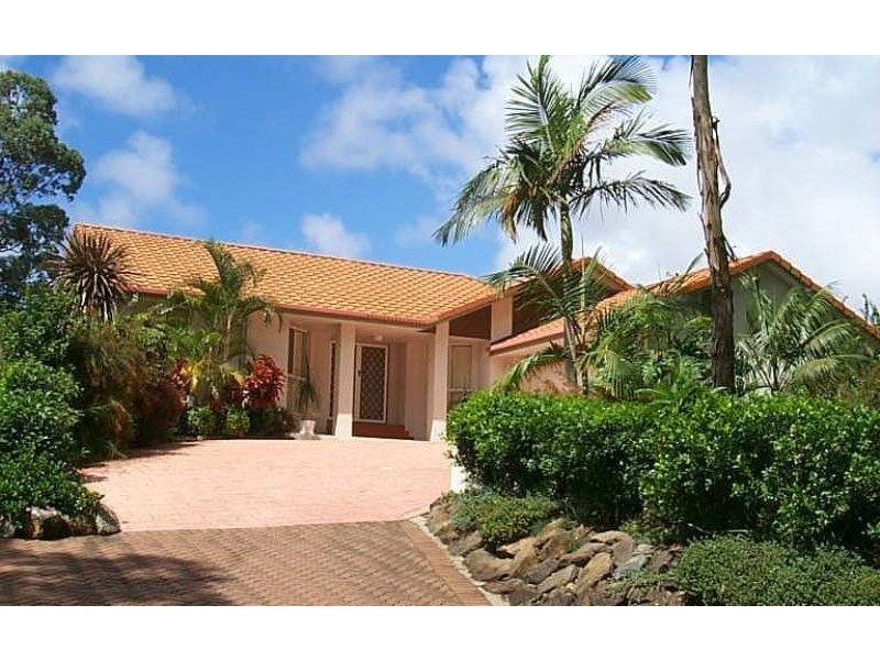 6 KENSINGTON ST, Robina QLD 4226