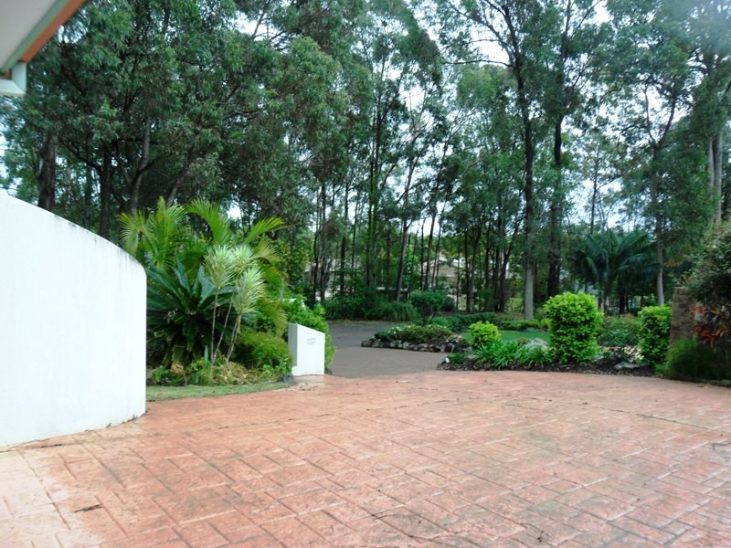 6 KENSINGTON ST, Robina QLD 4226