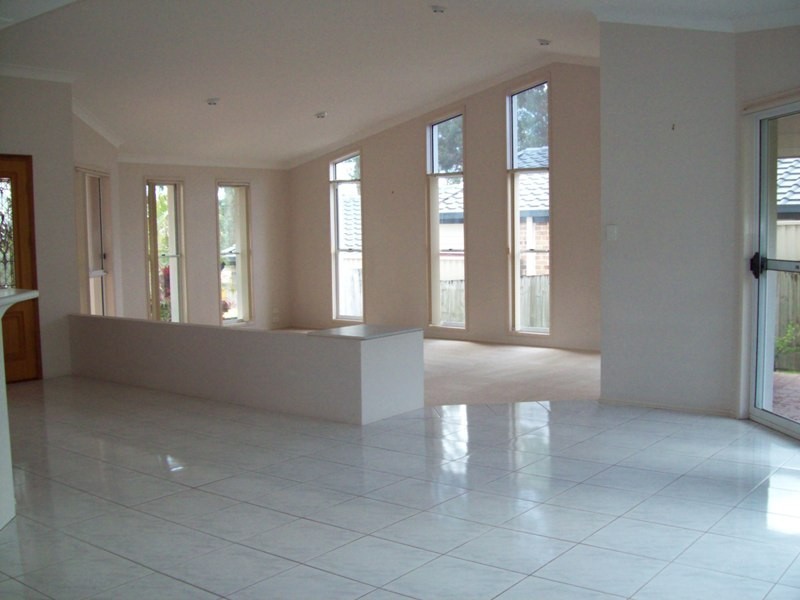 6 KENSINGTON ST, Robina QLD 4226