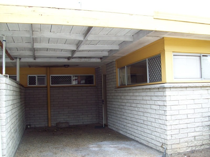 2/18 LEONARD AVE, Surfers Paradise QLD 4217