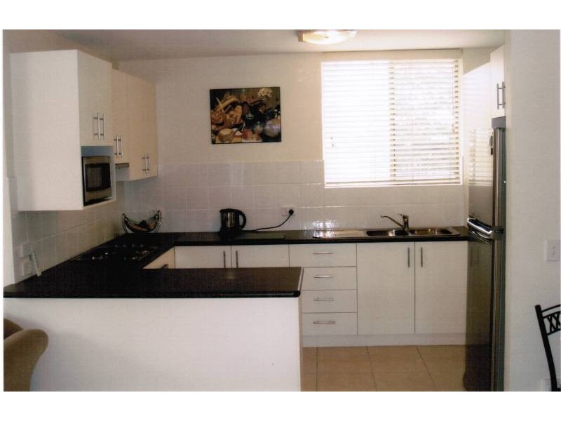 8/29 OLD BURLEIGH RD, Surfers Paradise QLD 4217