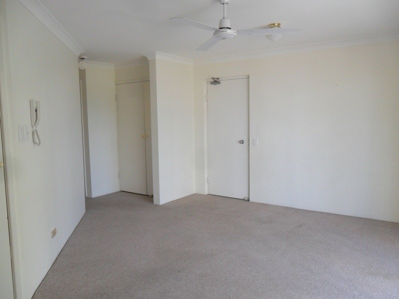 7/65 OLD BURLEIGH RD, Surfers Paradise QLD 4217