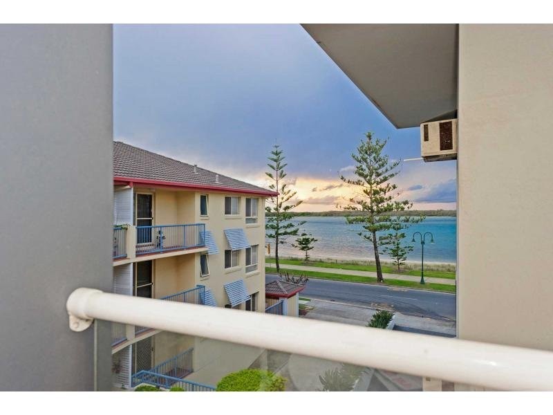 16/414 MARINE PARADE, Biggera Waters QLD 4216