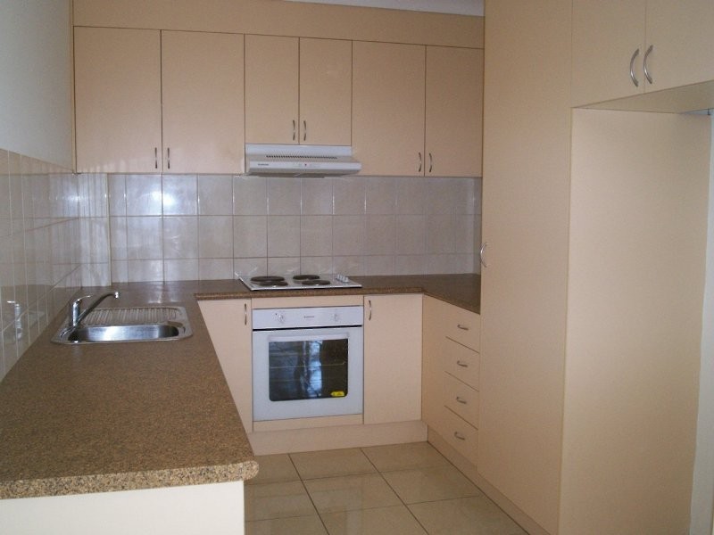 3/14 TE PETERS DR, Broadbeach Waters QLD 4218