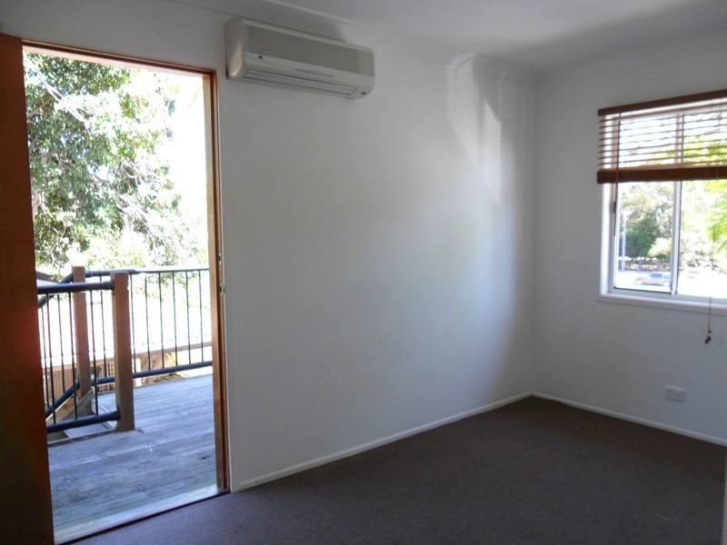 6/34 ARMRICK AVE, Broadbeach QLD 4218