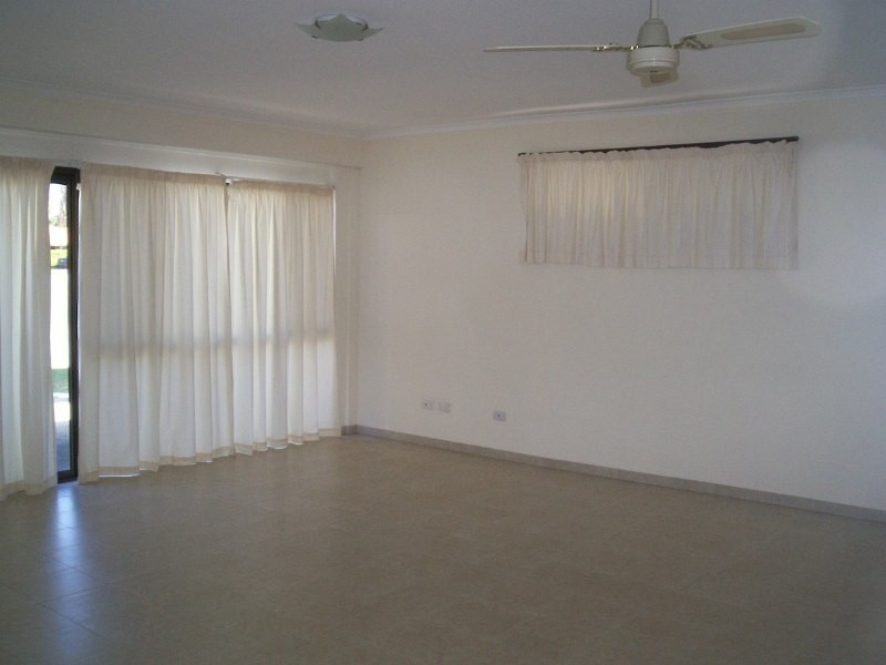 390 RIO VISTA BLVD, Mermaid Waters QLD 4218