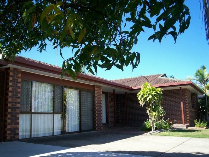 390 RIO VISTA BLVD, Mermaid Waters QLD 4218