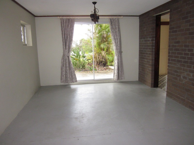 137 BENOWA RD, Southport QLD 4215