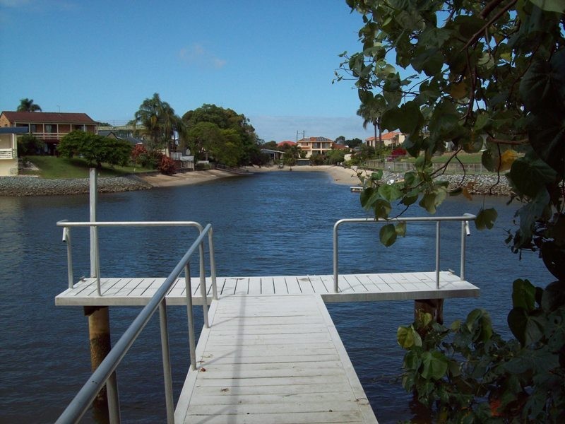 4/17 HAVANA KEY, Broadbeach Waters QLD 4218