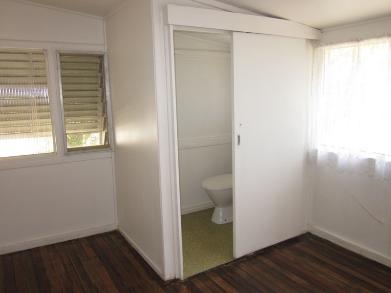 19 FERNY FAIRWAY, Burleigh Heads QLD 4220