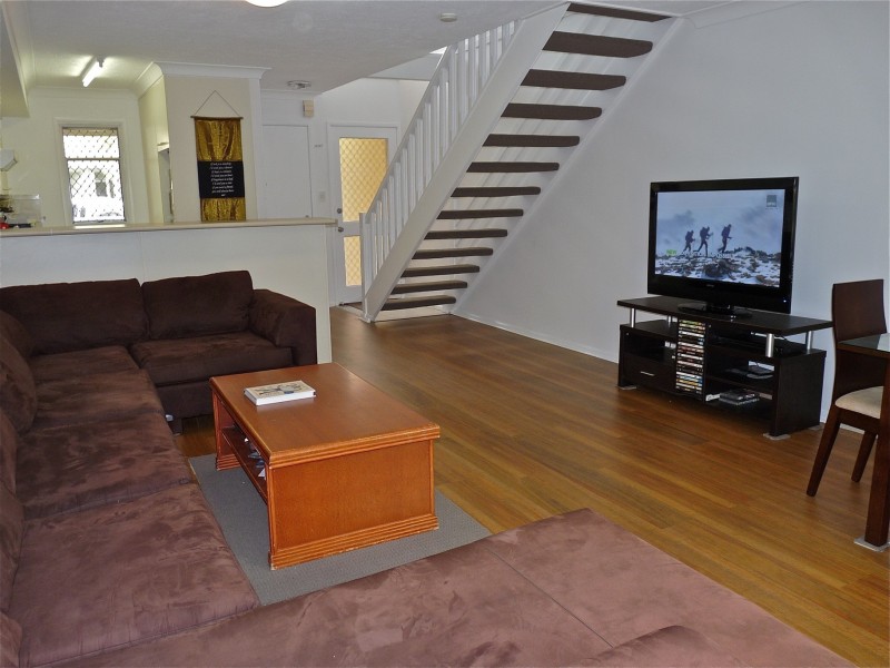 45/215 COTTESLOE DR, Mermaid Waters QLD 4218