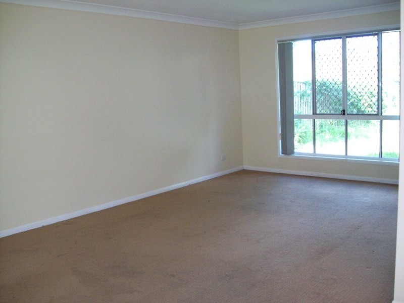 26 WILTSHIRE DR, Mudgeeraba QLD 4213
