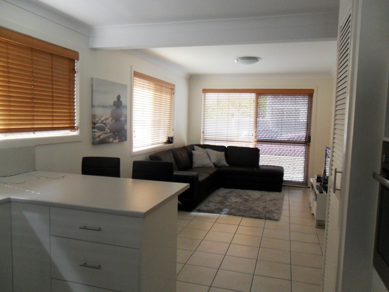 1/198b Hedges Ave, Mermaid Beach QLD 4218