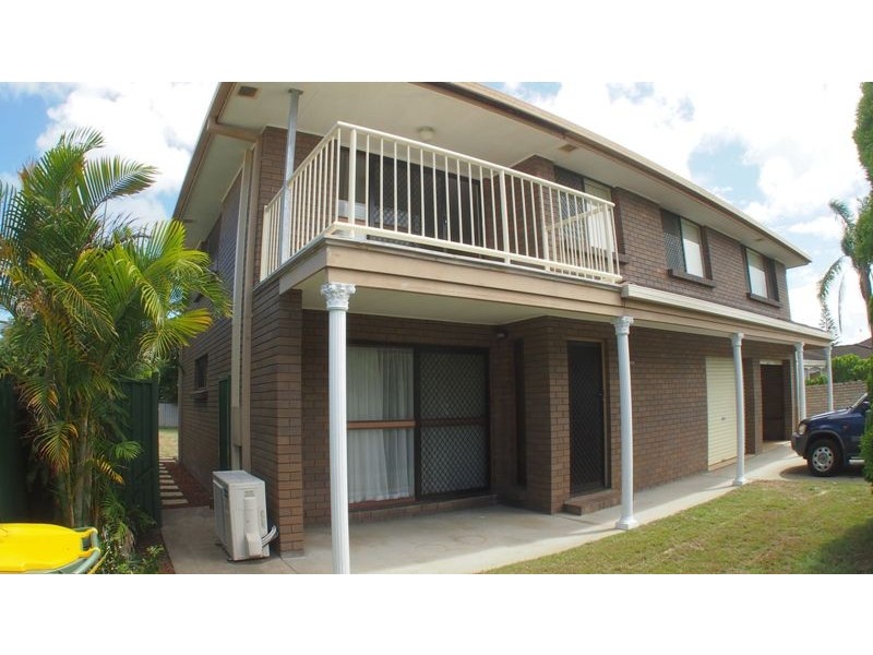 25 GRETEL DR, Mermaid Waters QLD 4218