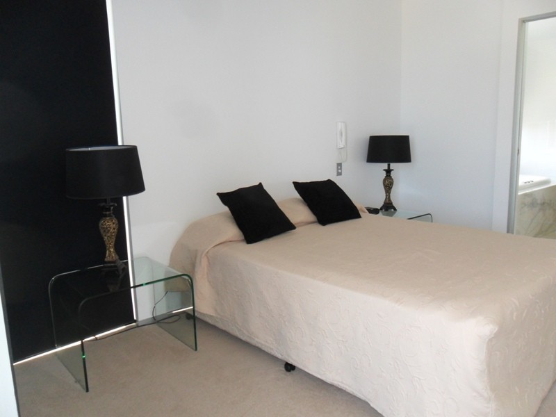 14 THE ESPLANADE, Burleigh Heads QLD 4220