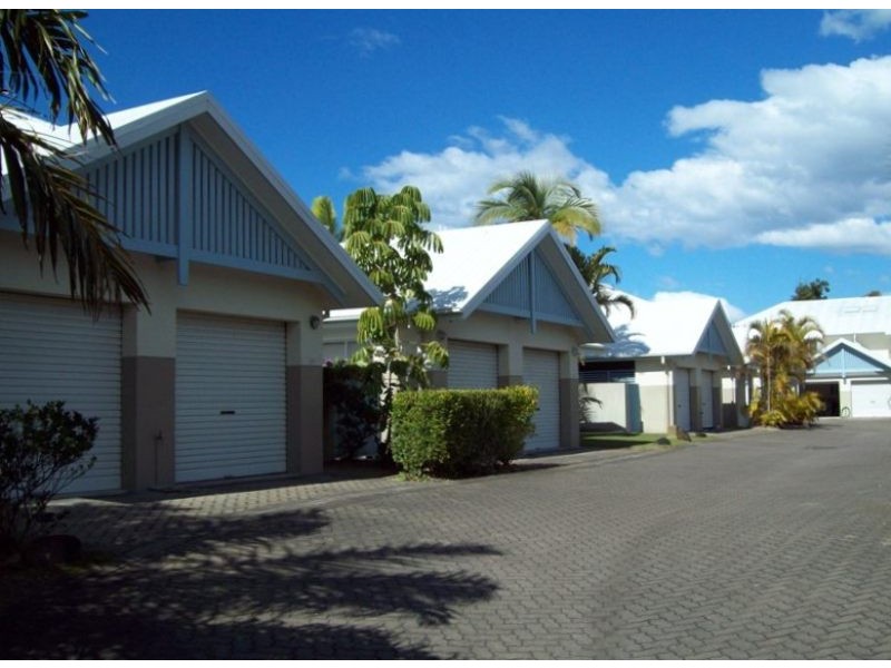 29/16 CRESCENT AVE, Mermaid Beach QLD 4218