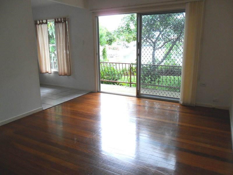 2/17 HAVANA KEY, Broadbeach Waters QLD 4218