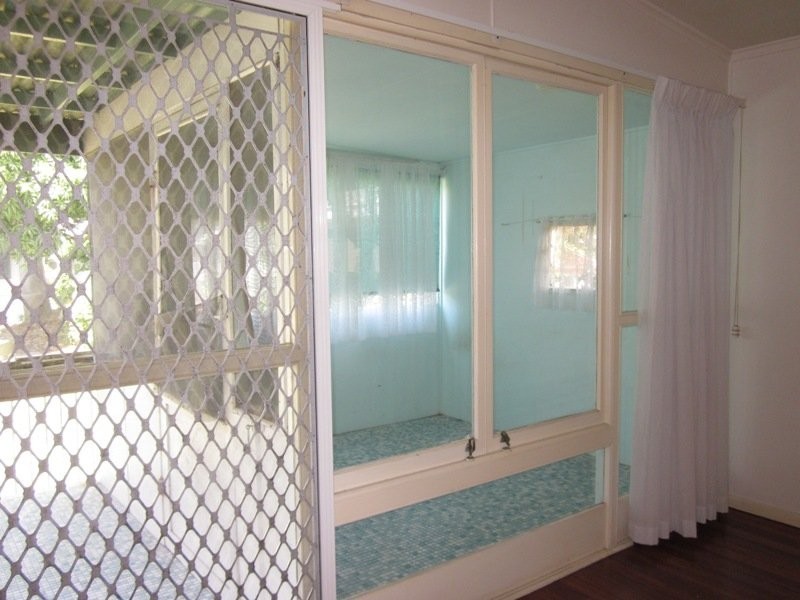 49 PARADISE ISLAND, Surfers Paradise QLD 4217