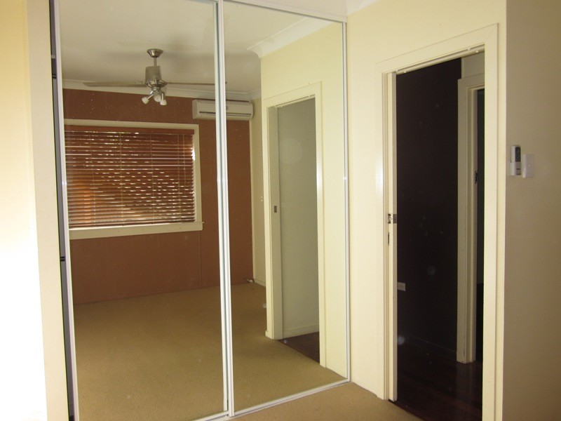 182 HEDGES AVE, Mermaid Beach QLD 4218