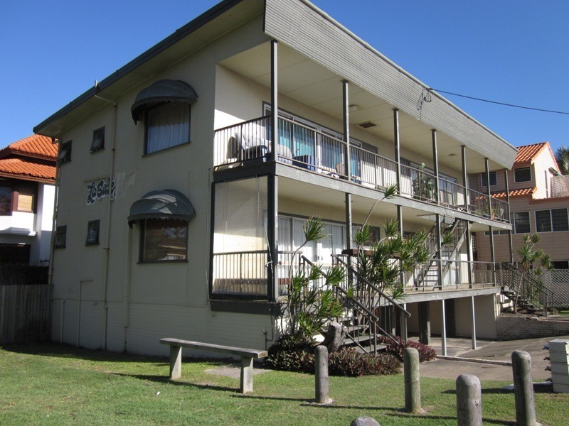182 HEDGES AVE, Mermaid Beach QLD 4218