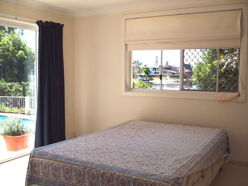 Broadbeach Waters QLD 4218