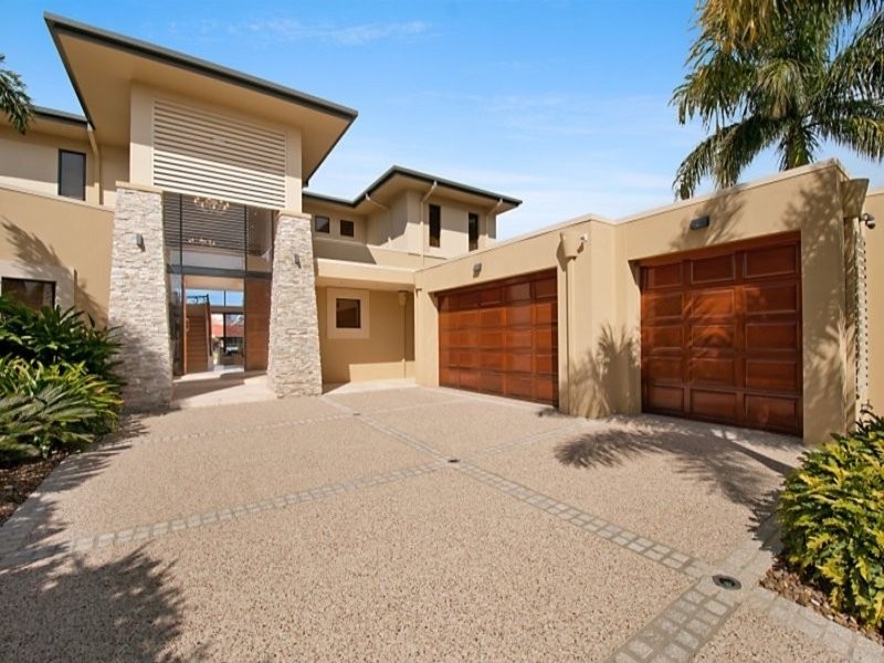Broadbeach Waters QLD 4218