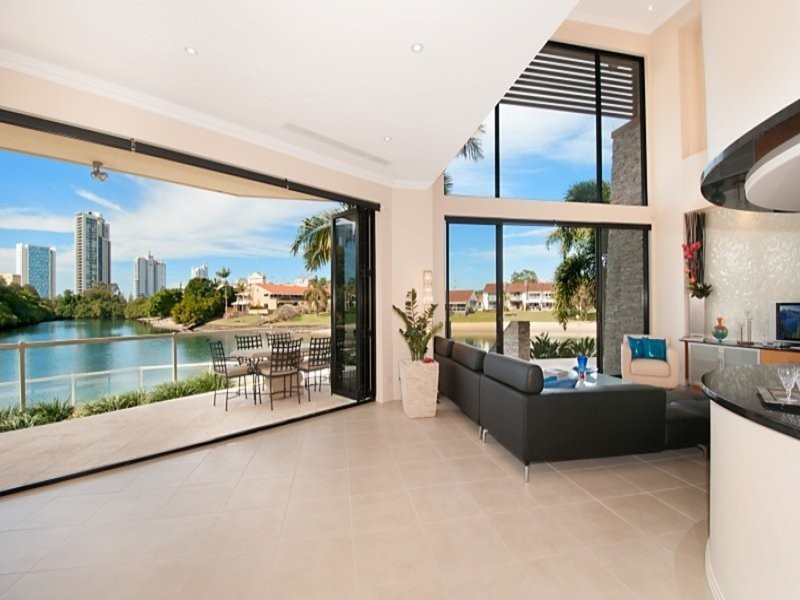 Broadbeach Waters QLD 4218