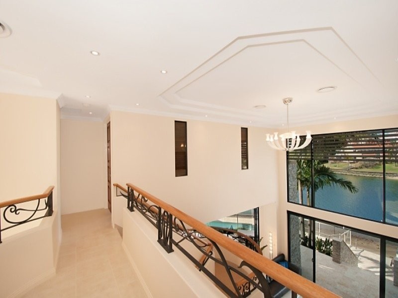 Broadbeach Waters QLD 4218