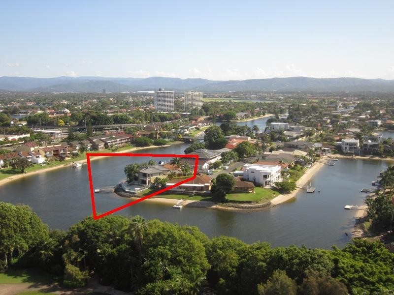 Broadbeach Waters QLD 4218