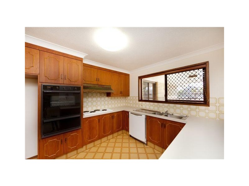 10 MIDSHIPMAN CRT, Paradise Waters QLD 4217