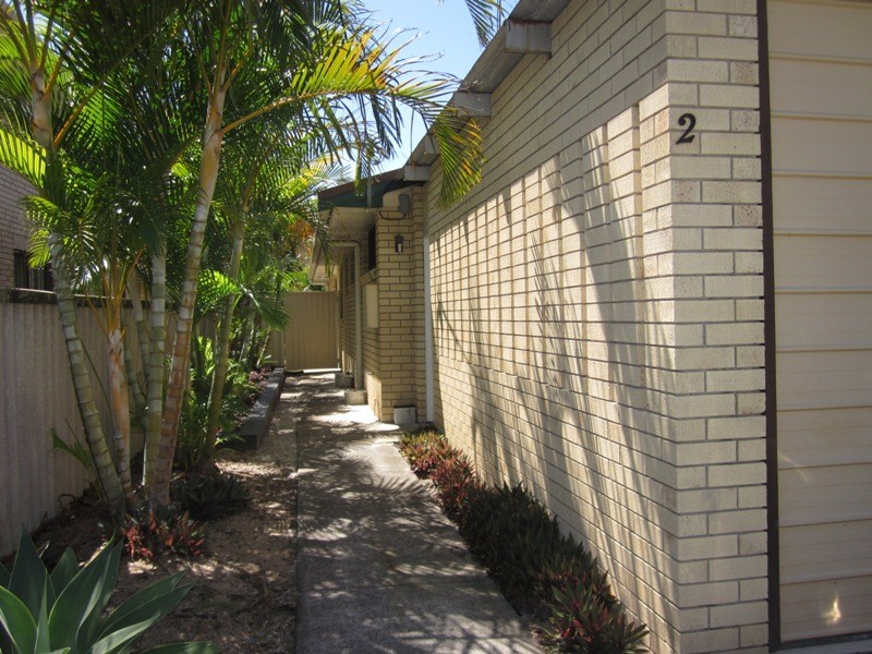 2/73 DOLPHIN AVE, Mermaid Beach QLD 4218