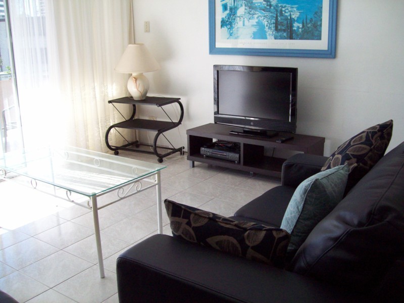 29 OLD BURLEIGH RD, Surfers Paradise QLD 4217