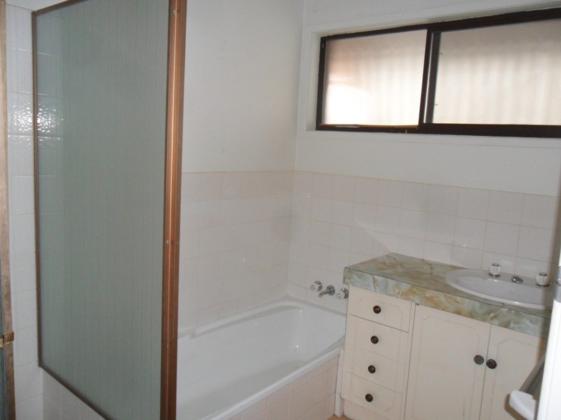 53 BUNDALL RD, Bundall QLD 4217