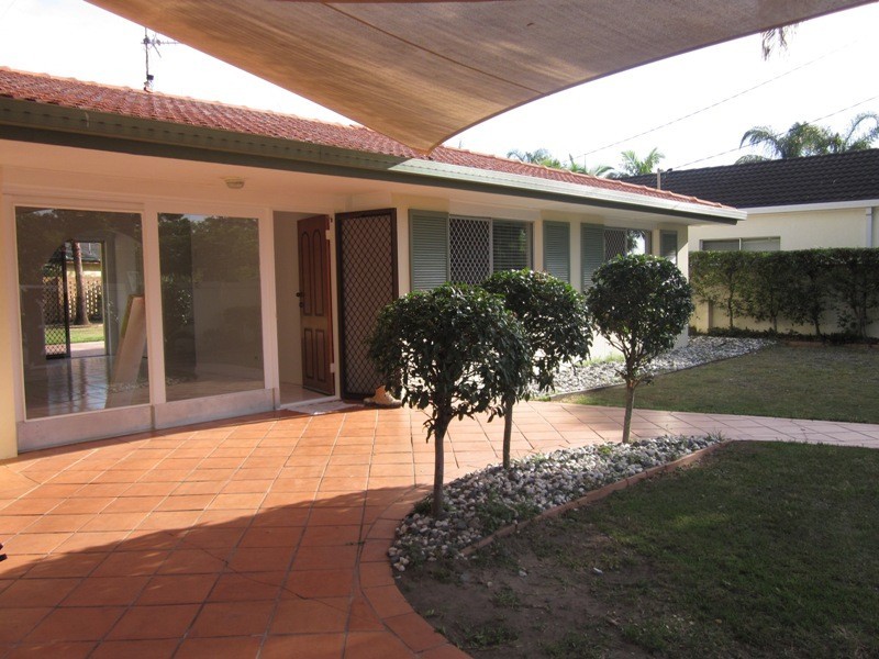 72 MONACO ST, Surfers Paradise QLD 4217