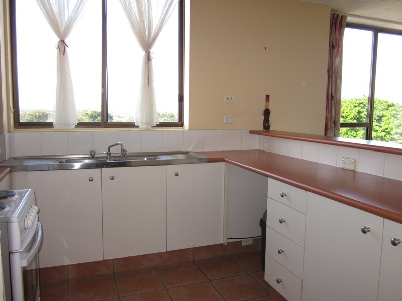 46E/11 FAIRWAY DR, Clear Island Waters QLD 4226