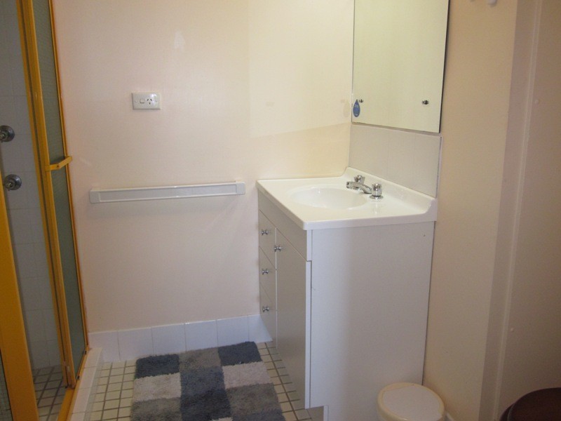 46E/11 FAIRWAY DR, Clear Island Waters QLD 4226