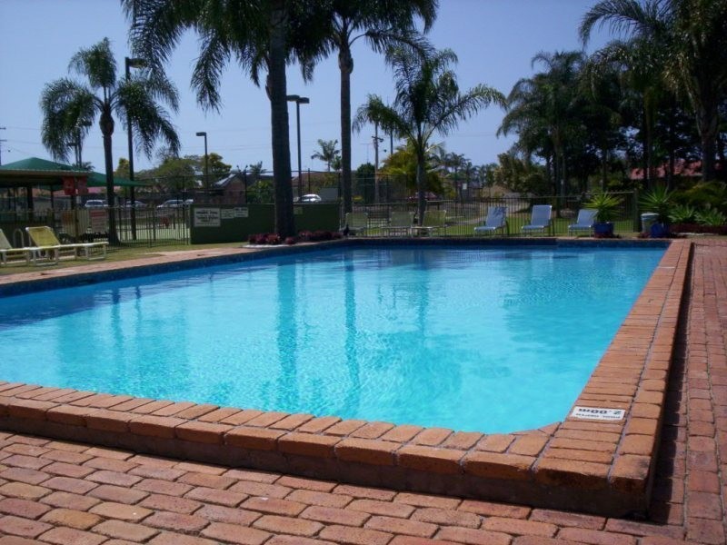 46E/11 FAIRWAY DR, Clear Island Waters QLD 4226