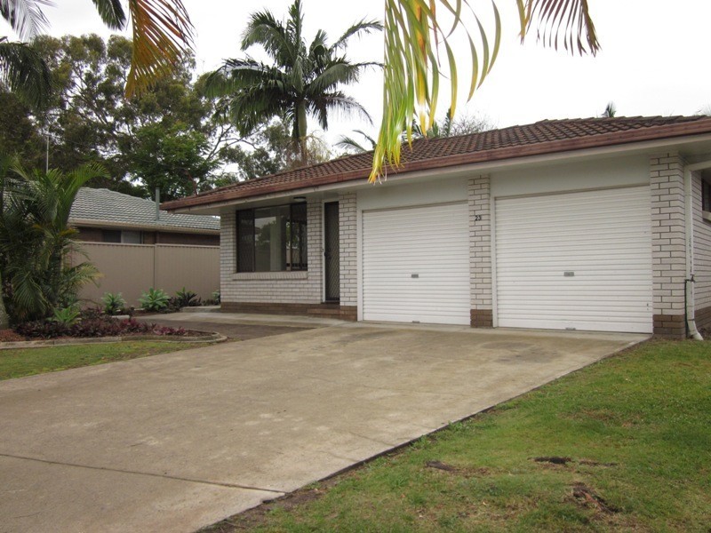 23 ALEC AVE, Mermaid Waters QLD 4218