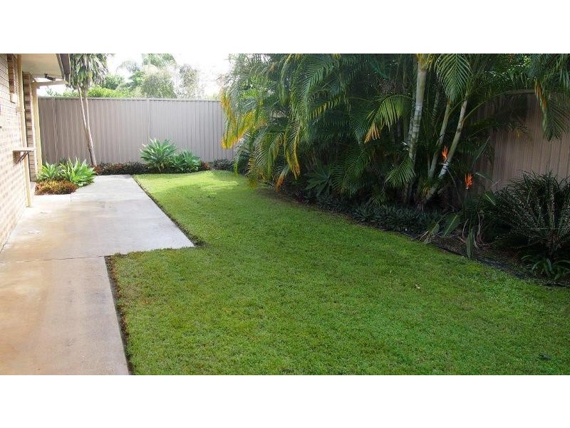 1/12 KOOMOOLOO CRT, Mermaid Waters QLD 4218