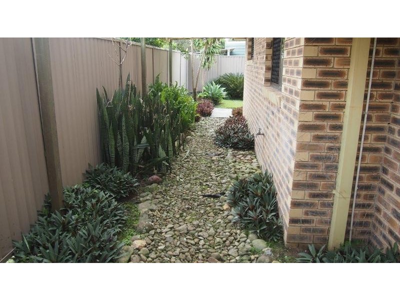 1/12 KOOMOOLOO CRT, Mermaid Waters QLD 4218