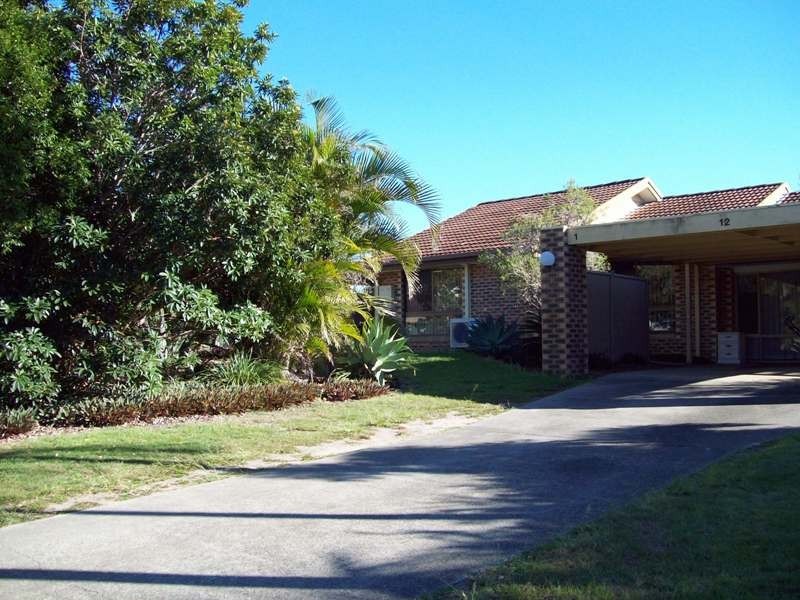 1/12 KOOMOOLOO CRT, Mermaid Waters QLD 4218