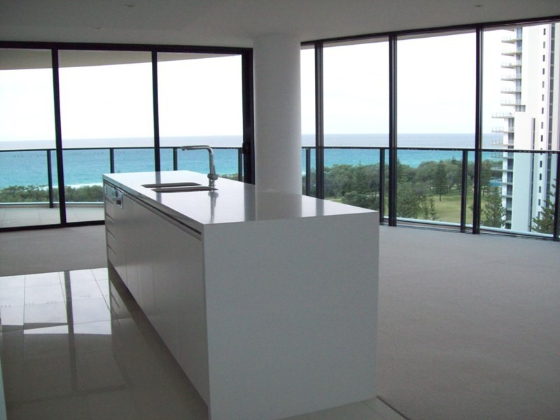 1 ORACLE BLVD, Broadbeach QLD 4218