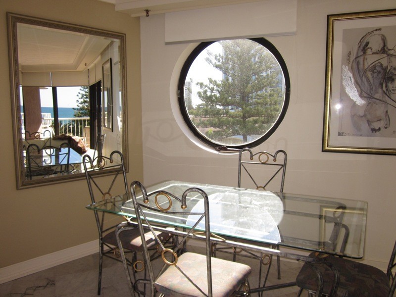 4 THORNTON ST, Surfers Paradise QLD 4217
