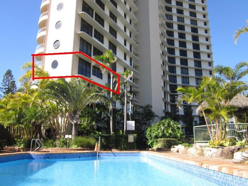 4 THORNTON ST, Surfers Paradise QLD 4217