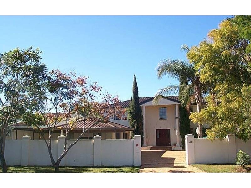 47 RIVER CRESCENT, Broadbeach Waters QLD 4218