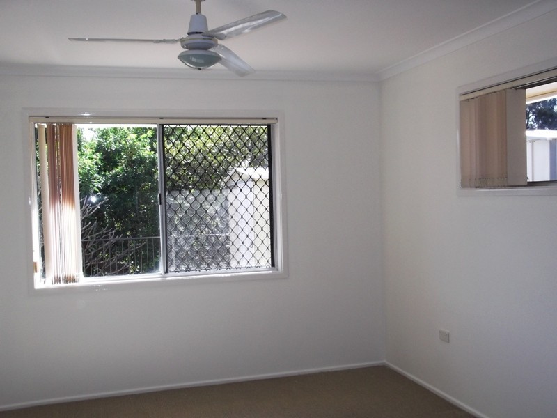 11 MONTEREY CRT, Broadbeach Waters QLD 4218