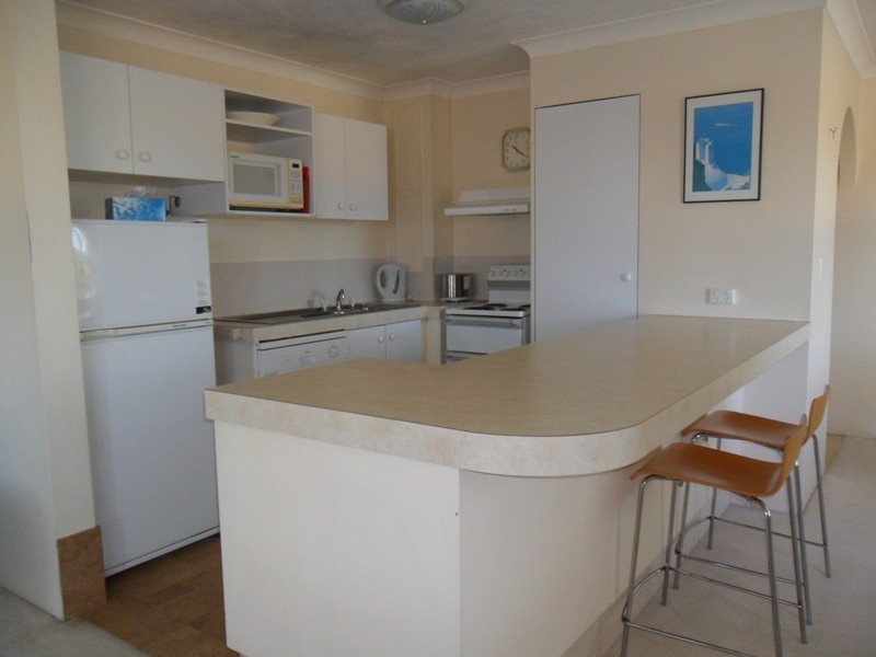 33 SURFERS AVE, Mermaid Beach QLD 4218