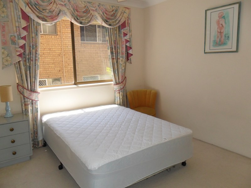 33 SURFERS AVE, Mermaid Beach QLD 4218